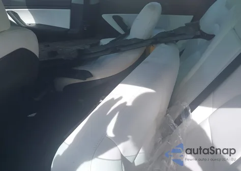 2020 Tesla Model 3 Standard Range Plus Rear-Wheel Drive/Standard Range Rear-Wheel Drive z USA, uszkodzony, nr VIN 5YJ3E1EA2LF793104